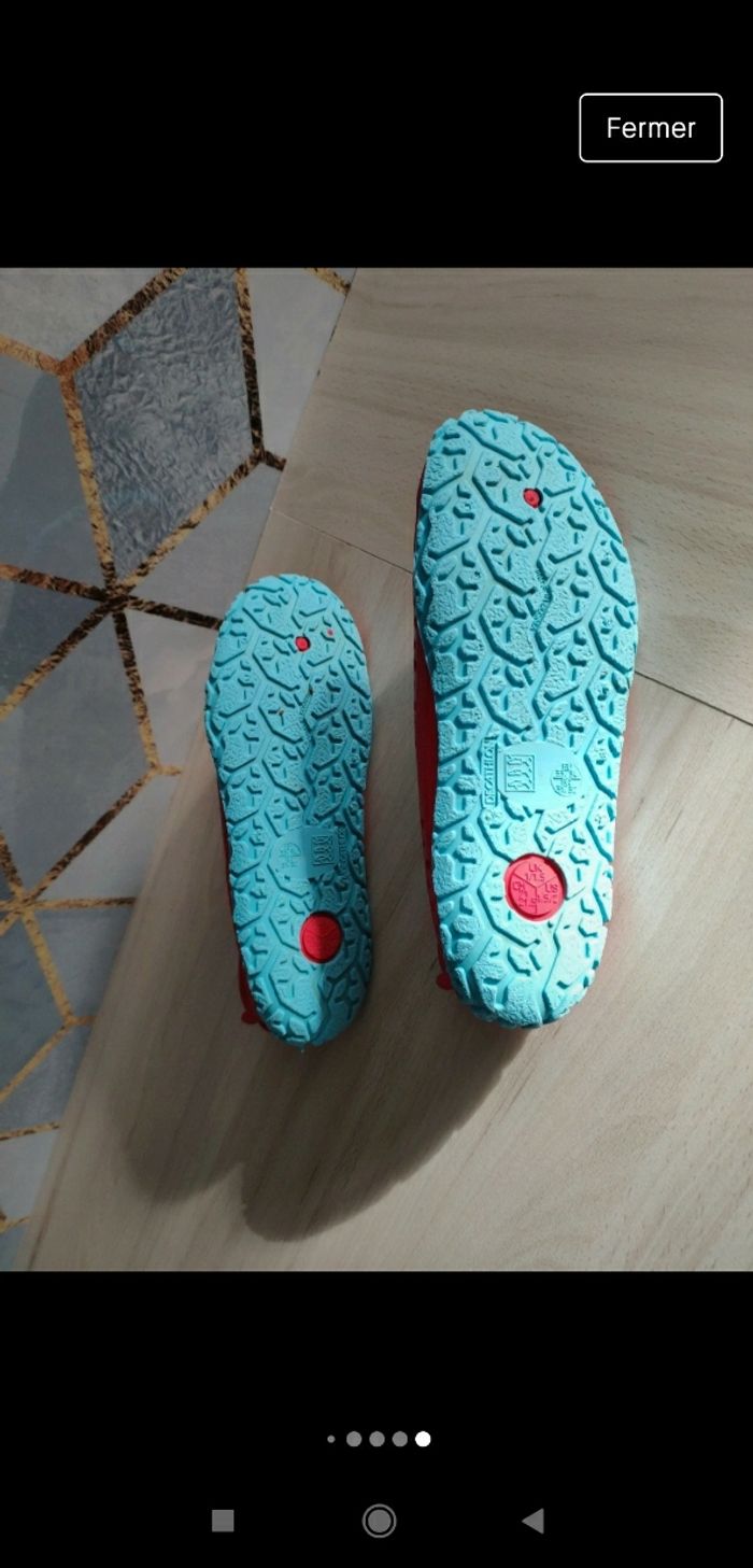 Chaussures de piscine Nabaiji taille 33/34 - photo numéro 6