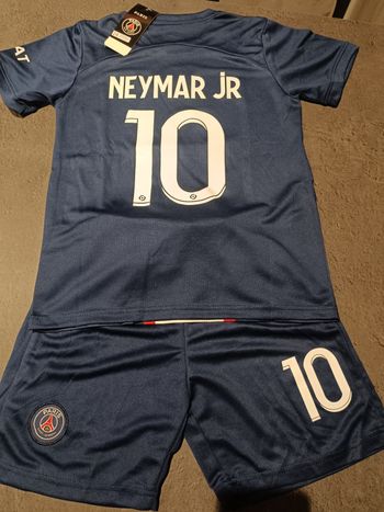 Tenue foot PSG Paris Saint-Germain Neymar jr