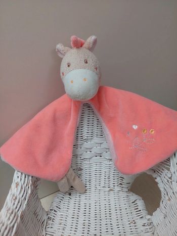 Sucre d'orge - doudou cheval rose