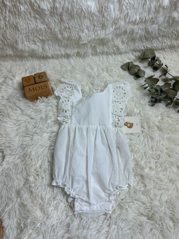 Barboteuse blanche et dentelle Konges Slojd taille 6 mois