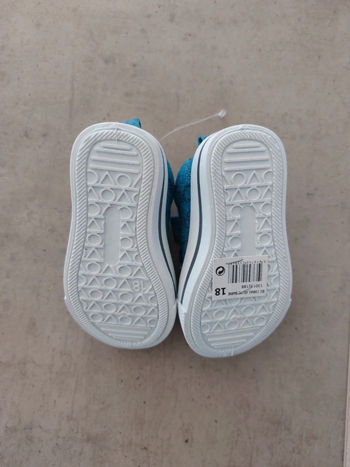 Chaussures / In extenso / Taille 18 - photo numéro 2