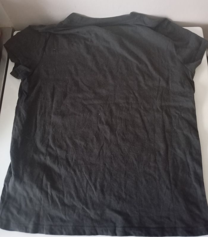 Tee shirt,taille 36/S,manches courtes,coton gris foncé et motif coloré , Kiabi. Parfait état - photo numéro 3