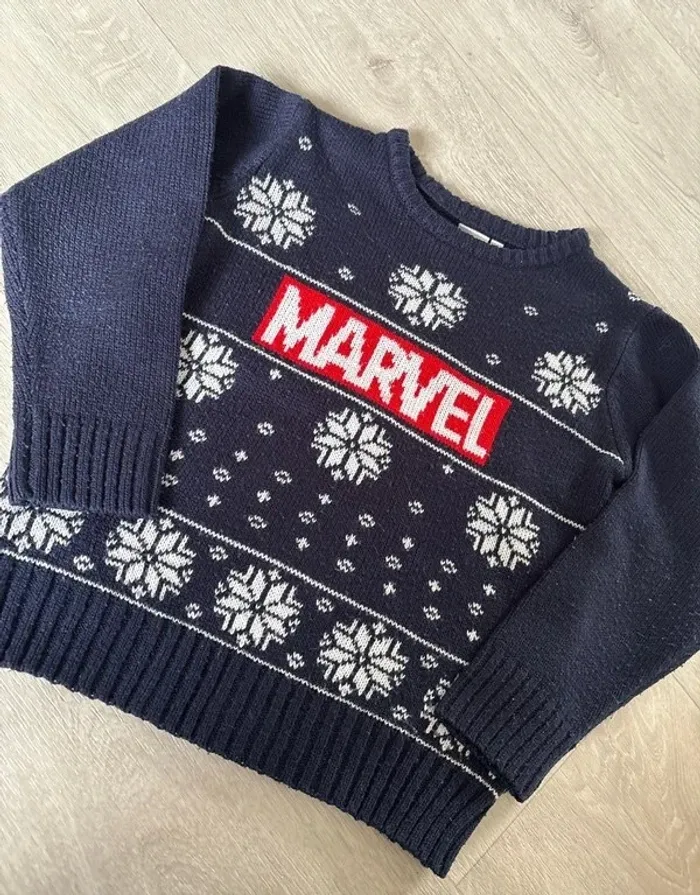 Pull de Noël Marvel 6 ans