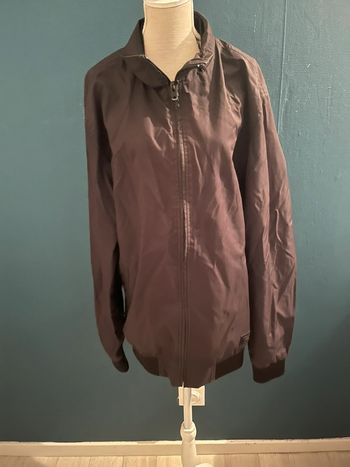 Très belle veste à longue manche  homme