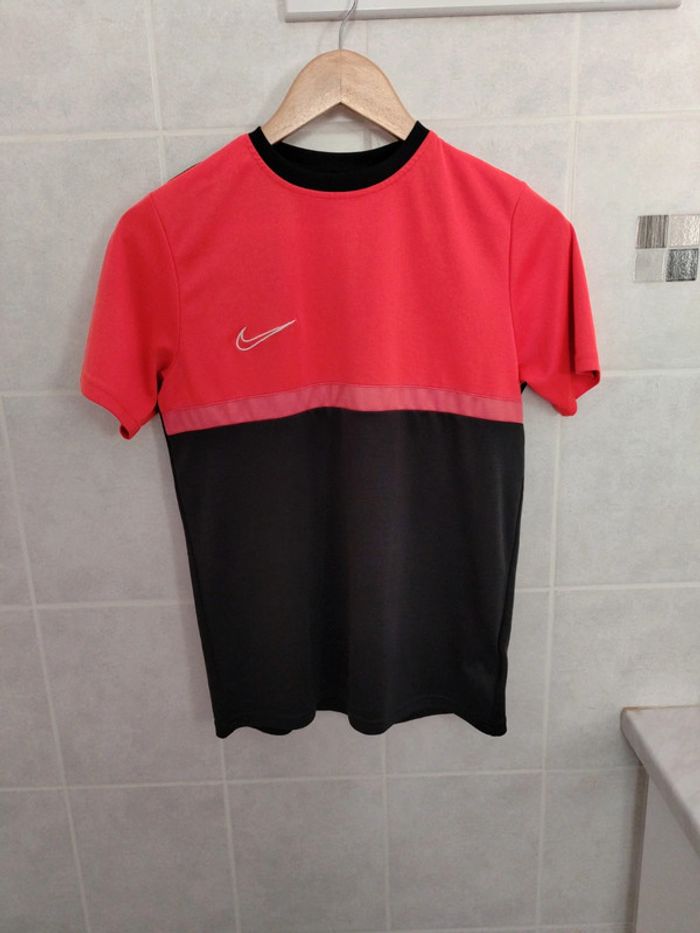 Tee shirt de sport Nike - photo numéro 2