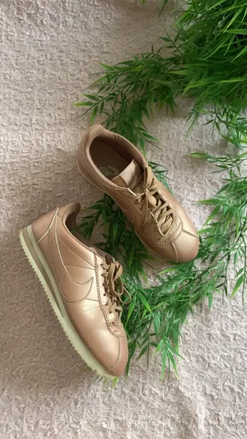 Nike Cortez