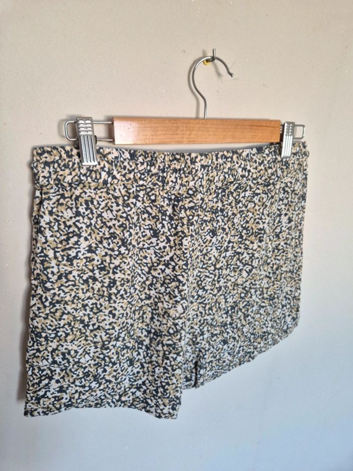 Short Virginie guarisco Galeries Lafayette taille 38 - photo numéro 6