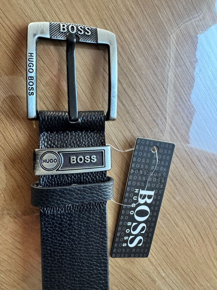 Ceinture Hugo Boss neuve - photo numéro 2