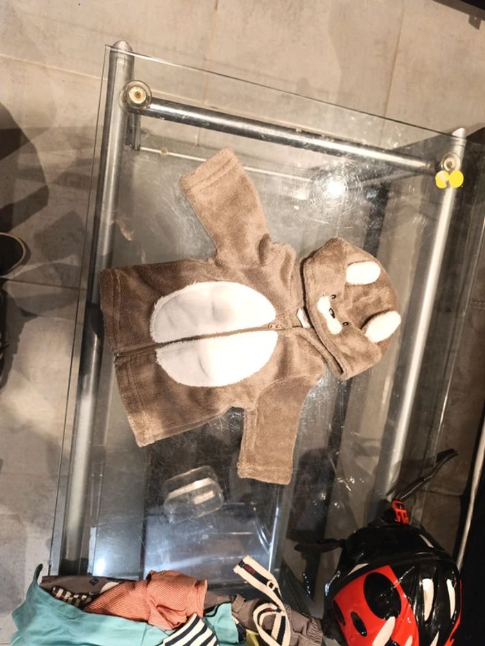 Gilet tout chaud a capuche