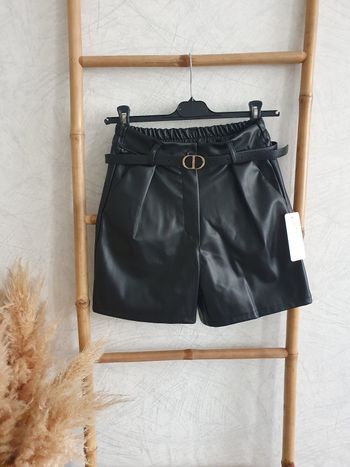 Short simili cuir Taille S