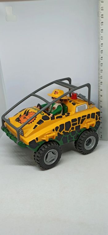 Véhicule jeep 4x4 chasseur de dinosaure playmobil