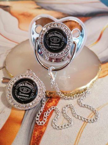 Sucette tétine Jack Daniel's argenté