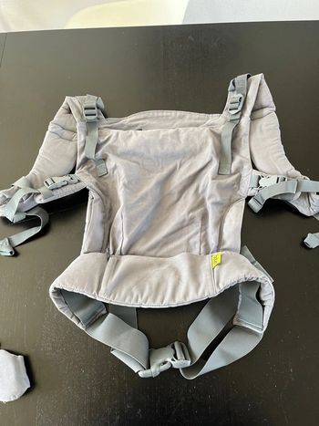 Porte bébé boba x comme neuf jamais servi