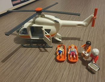 Hélicoptère playmobil