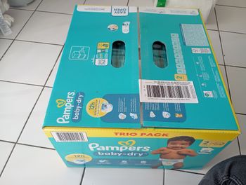 Pack couche Pampers taille 2