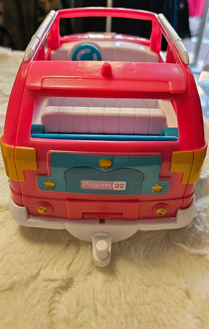 Voiture de camping car - photo numéro 4