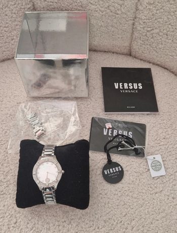 Montre Versace Versus argent