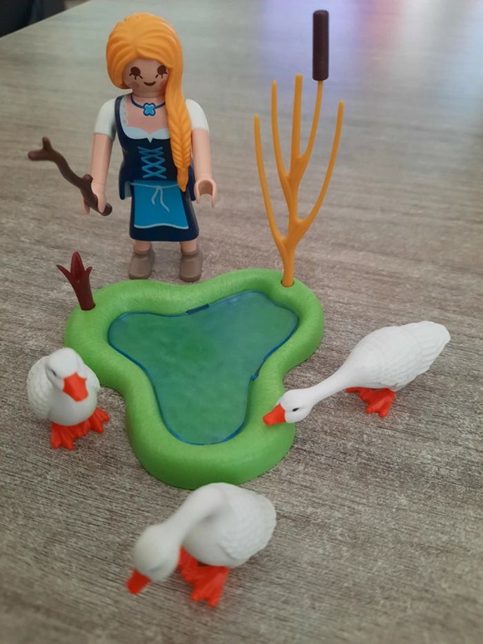 Playmobil 70083 fermière avec oies