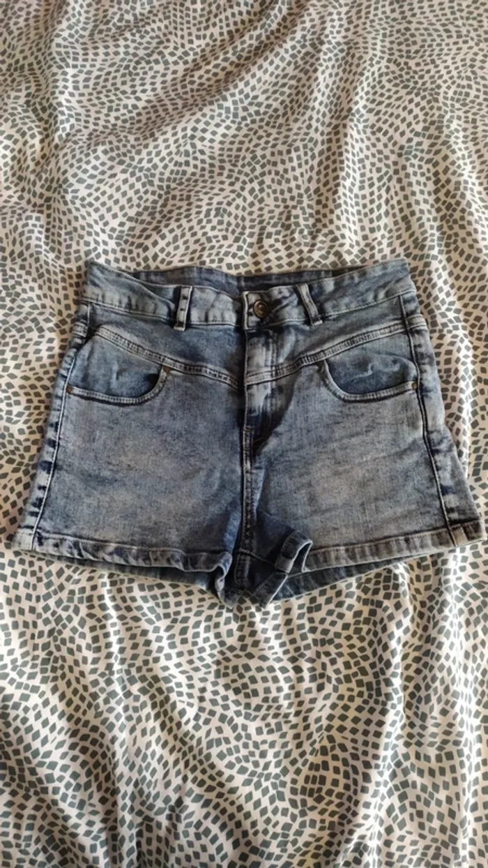 Short femme en jean taille haute