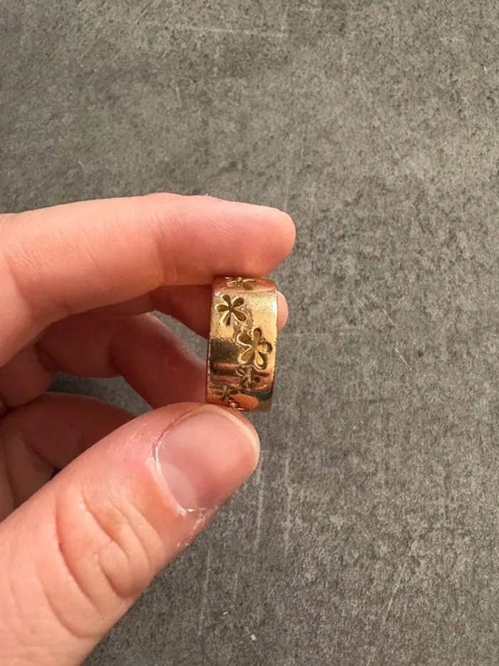 Bague dorée - photo numéro 3