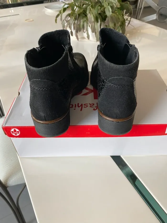 Boots bottines rieker antistress comme neuves - photo numéro 3