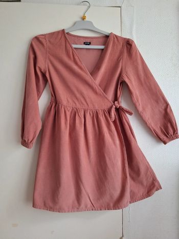 Belle robe en velours ras 8 ans 🌺 kiabi 🌺 excellent état