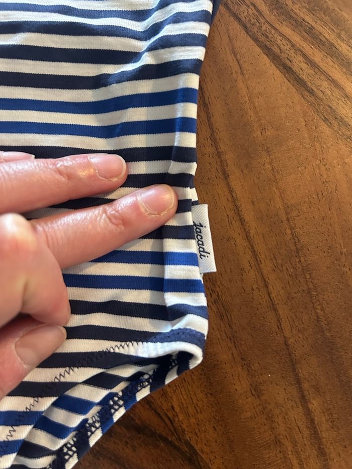 👙 Maillot de bain Jacadi 6 mois – rayures bleu & blanc – très bon état - photo numéro 3