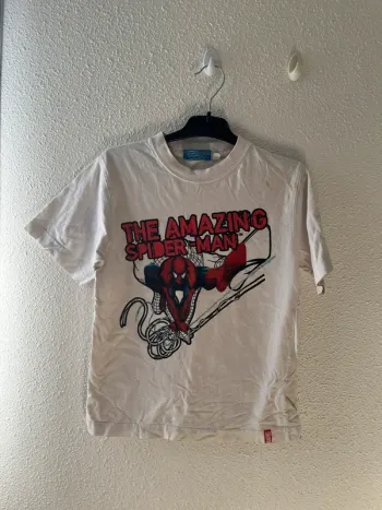 T-shirt Spiderman taille 8 ans