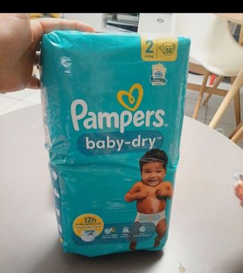Couche pampers taille 2