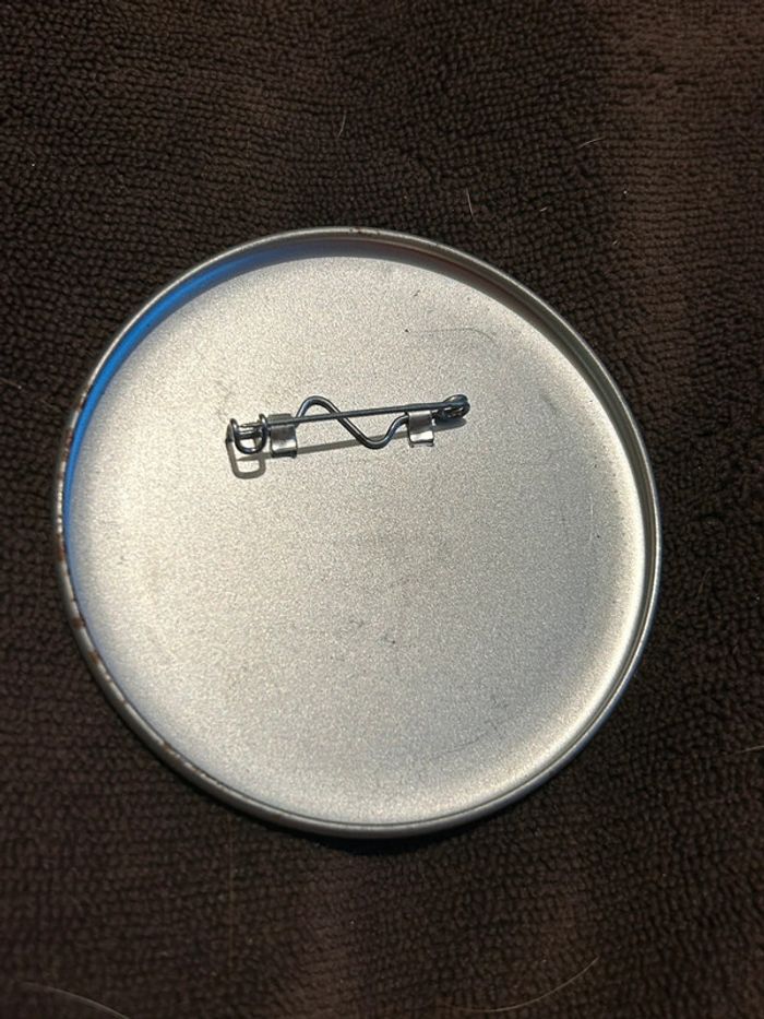 Badge anniversaire Disneyland Paris - photo numéro 2