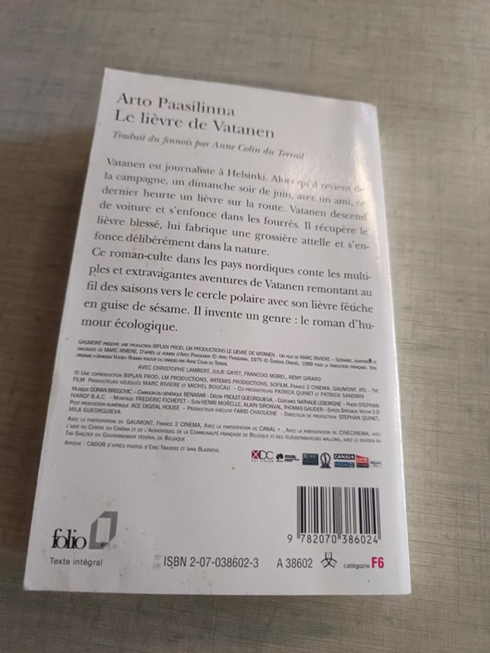 Livre le lièvre de vatanen - photo numéro 3