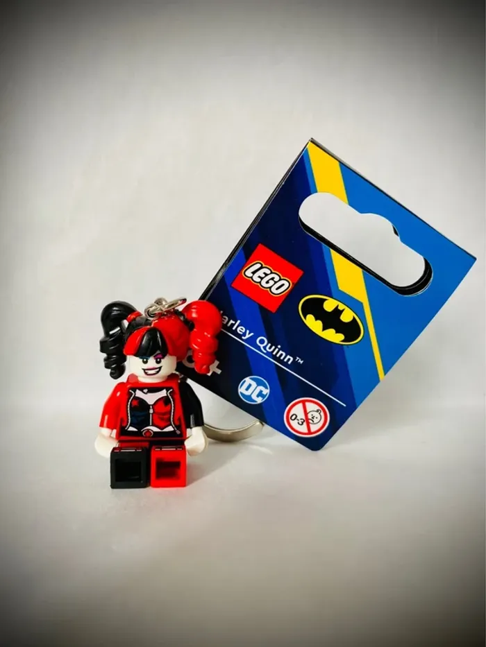 Porte-clés LEGO DC super heroes - Harley Quinn (Réf. 854238) - Très bon état - photo numéro 4