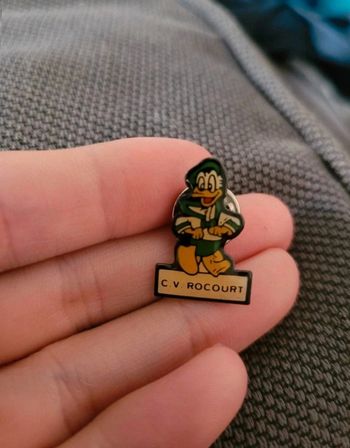 Pin's C.v rocourt donald disney