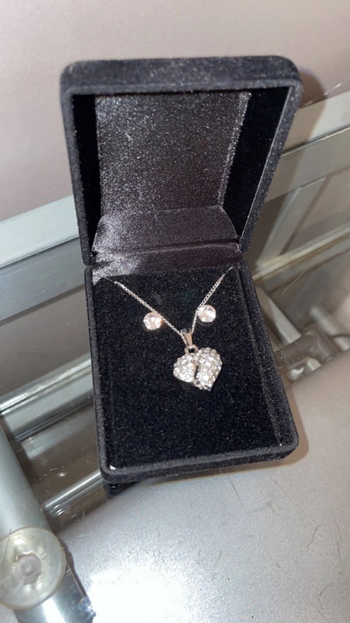 Parure de bijoux