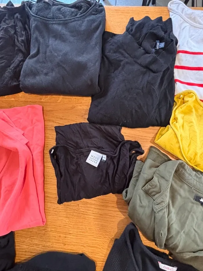 Lot vêtement de 22 pièces taille M - photo numéro 10