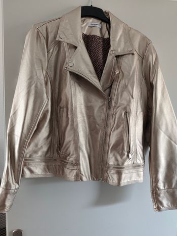 Veste simili cuir doré 