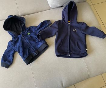 Lot de 2 pulls à capuche 