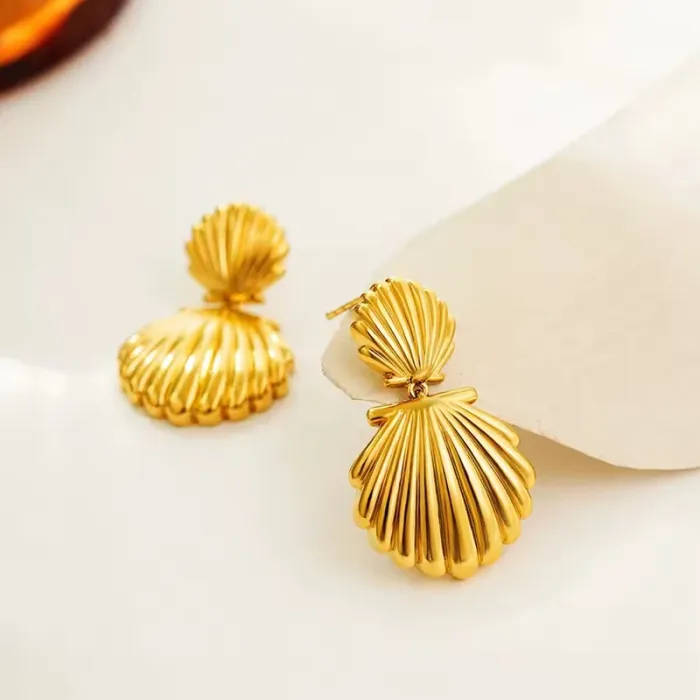 Boucles d’oreilles coquillage doré en acier inoxydable – Neuf - photo numéro 3