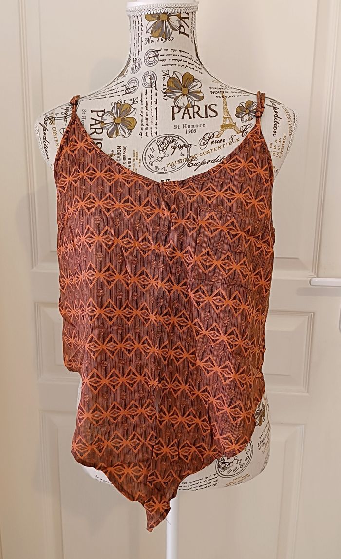 Débardeur taille M Jennyfer - photo numéro 3