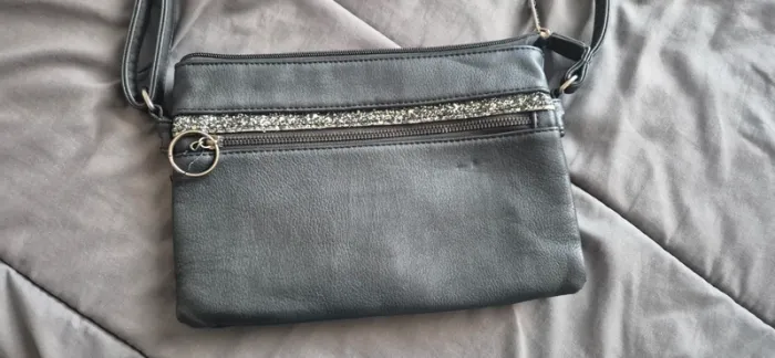 Sac noir - photo numéro 2