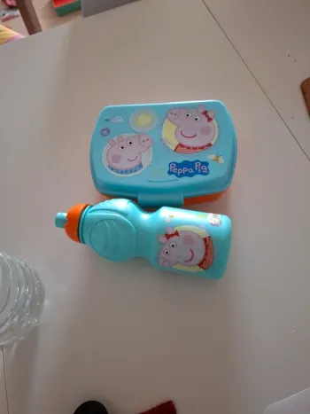 Ensemble gourde et boîte à goûter