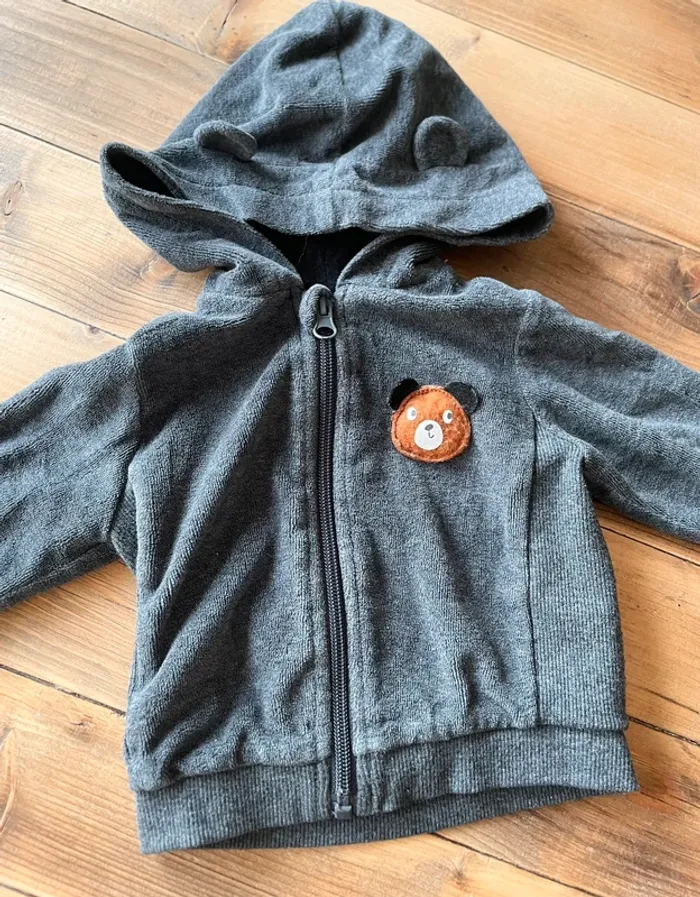 Ensemble de jogging 9 mois - photo numéro 2