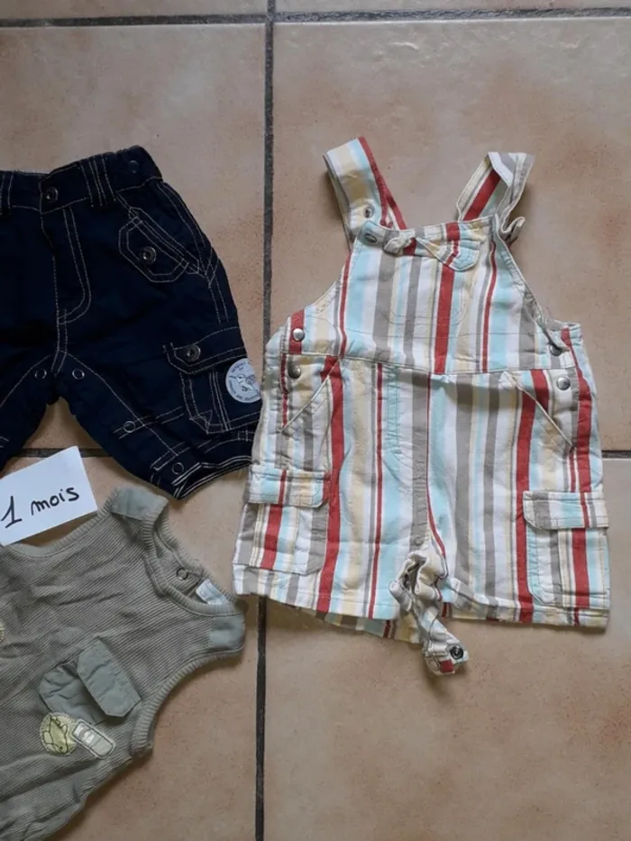 Lot 4 vêtements 1 mois garçon - photo numéro 3