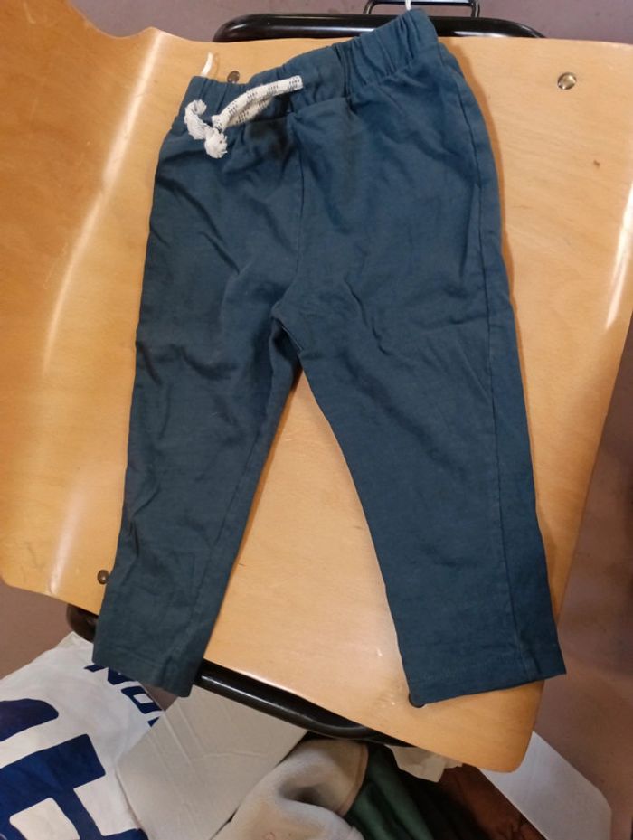 Lot de 3 pantalons enfants garçons taille 18 mois - photo numéro 2