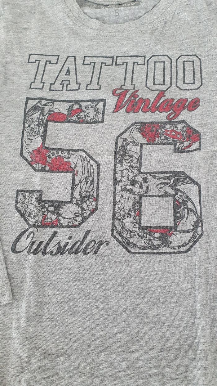 T shirt gris en 5 ans - photo numéro 2
