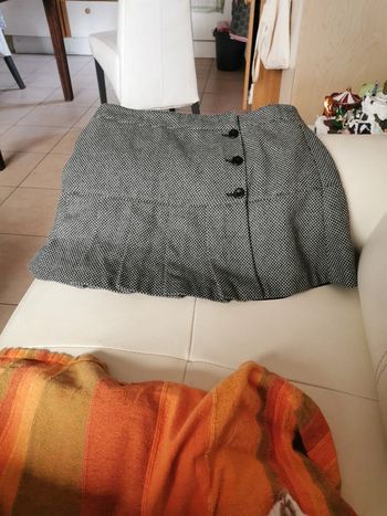 Jolie jupe Plissée camaïeu laine en 38