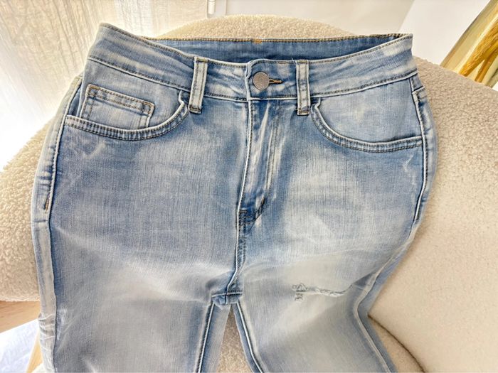 Jean style déchiré SHEIN taille S - photo numéro 4