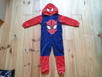 Surpyjama velour Spiderman 5/6 ans