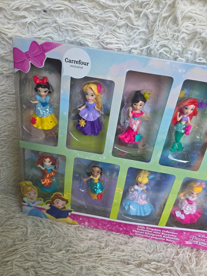 Poupée disney figurine princesse little kingdom - hasbro
Blanche neige raiponce mulan ariel belle jasmine merida pocahontas cendrillon aurore tiana - photo numéro 3