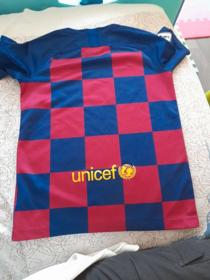 Maillot de foot Barcelone 12/13 ans - photo numéro 8